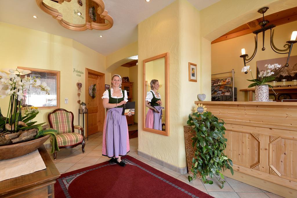 Hotel Theresia Garni Санкт-Йоганн Экстерьер фото